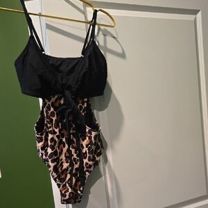 Source Unknown Black and Leopard Print One Piece